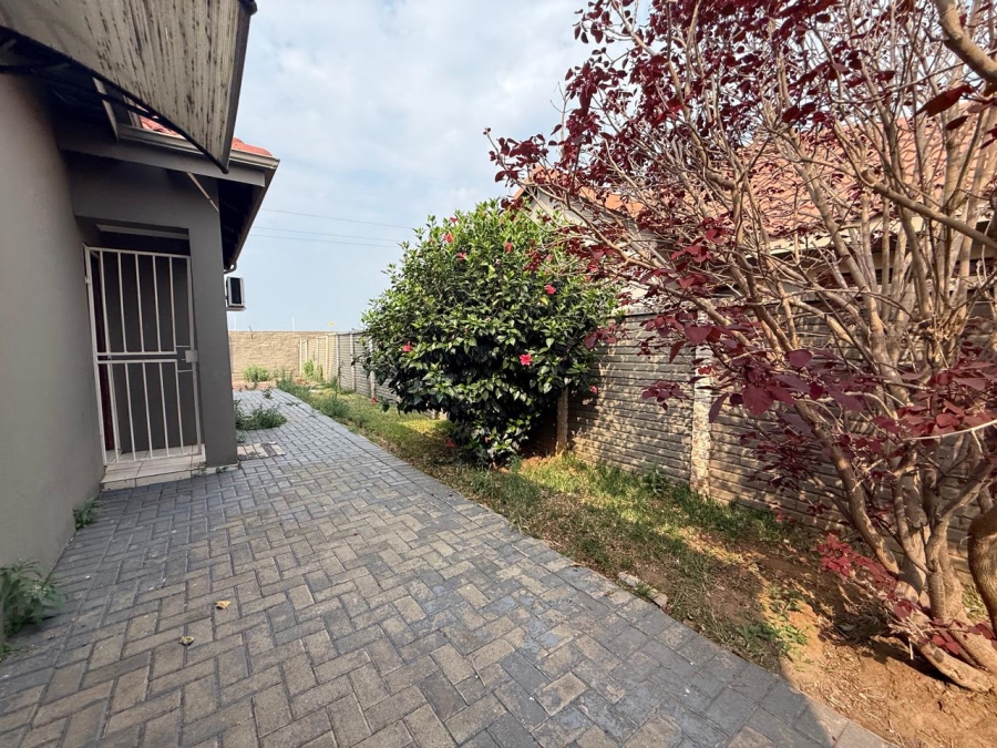 3 Bedroom Property for Sale in Waterkloof North West